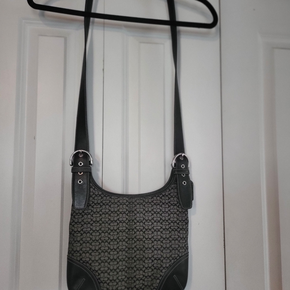 Vintage Coach Signature Soho Hobo Bag | 2003 | MICRO C DESIGN No Call Outs.